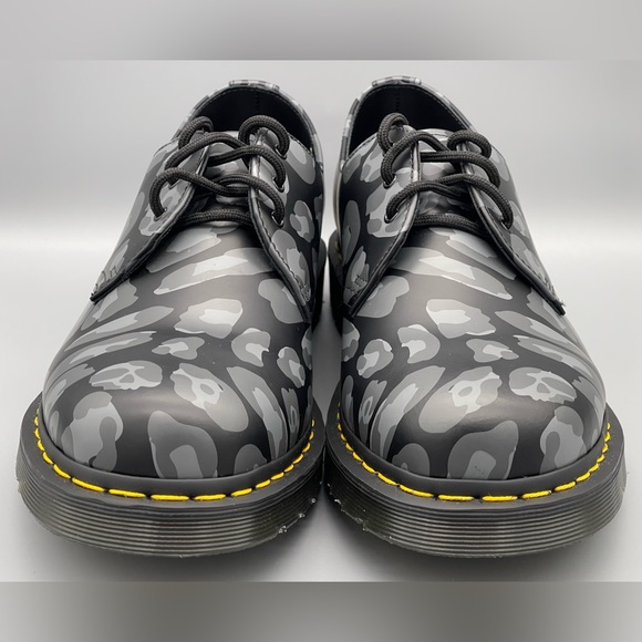 Dr. Martens Doc Skull Leopard Print Oxfords Black Men Size 8 & 11 27686 New - Picture 3 of 10